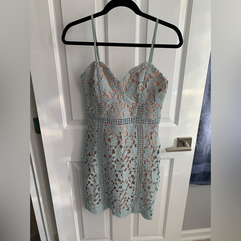 Lulus Giovanni Sage Green Lace Sleeveless Sheath Dress